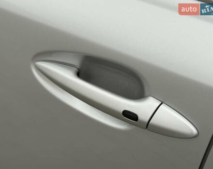 Серый Лексус ИС, объемом двигателя 2.5 л и пробегом 200 тыс. км за 8000 $, фото 5 на Automoto.ua