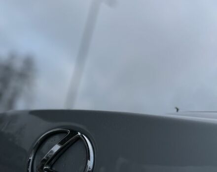 Серый Лексус ИС, объемом двигателя 2 л и пробегом 321 тыс. км за 3800 $, фото 8 на Automoto.ua