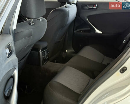 Серый Лексус ИС, объемом двигателя 2.5 л и пробегом 200 тыс. км за 8000 $, фото 30 на Automoto.ua