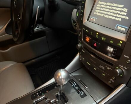 Сірий Лексус ІС, об'ємом двигуна 2.5 л та пробігом 220 тис. км за 9700 $, фото 7 на Automoto.ua