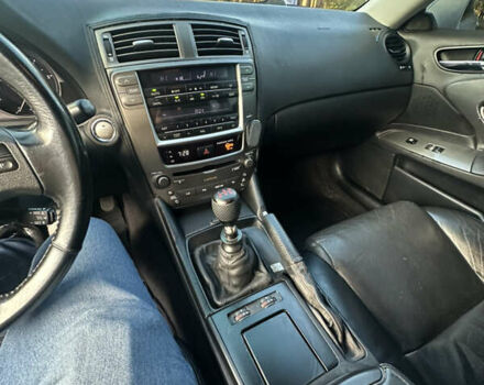 Серый Лексус ИС, объемом двигателя 2.23 л и пробегом 300 тыс. км за 4000 $, фото 18 на Automoto.ua