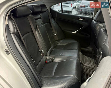 Сірий Лексус ІС, об'ємом двигуна 2.5 л та пробігом 283 тис. км за 8300 $, фото 37 на Automoto.ua