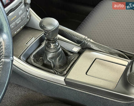 Серый Лексус ИС, объемом двигателя 2.5 л и пробегом 200 тыс. км за 8000 $, фото 26 на Automoto.ua