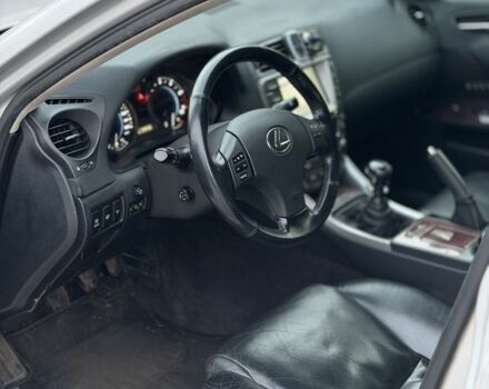 Сірий Лексус ІС, об'ємом двигуна 2.2 л та пробігом 350 тис. км за 4800 $, фото 6 на Automoto.ua