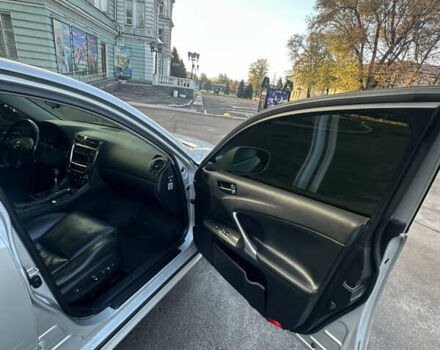 Серый Лексус ИС, объемом двигателя 2.23 л и пробегом 300 тыс. км за 4000 $, фото 9 на Automoto.ua