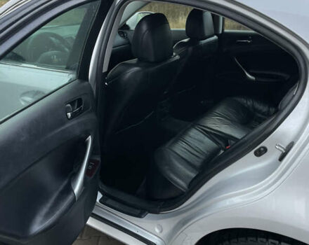 Серый Лексус ИС, объемом двигателя 2.23 л и пробегом 300 тыс. км за 3850 $, фото 15 на Automoto.ua