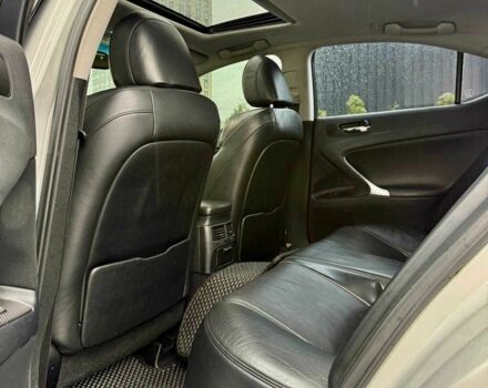 Сірий Лексус ІС, об'ємом двигуна 2.5 л та пробігом 283 тис. км за 8300 $, фото 13 на Automoto.ua