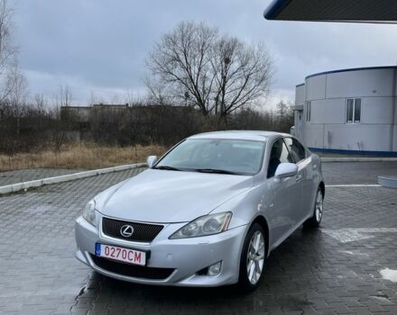 Серый Лексус ИС, объемом двигателя 2 л и пробегом 321 тыс. км за 3800 $, фото 1 на Automoto.ua