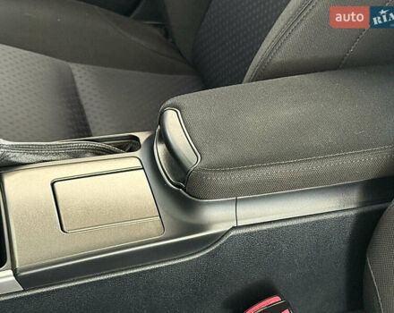 Серый Лексус ИС, объемом двигателя 2.5 л и пробегом 200 тыс. км за 8000 $, фото 25 на Automoto.ua