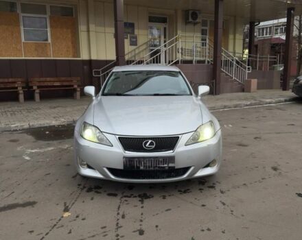 Серый Лексус ИС, объемом двигателя 2.2 л и пробегом 350 тыс. км за 4900 $, фото 1 на Automoto.ua