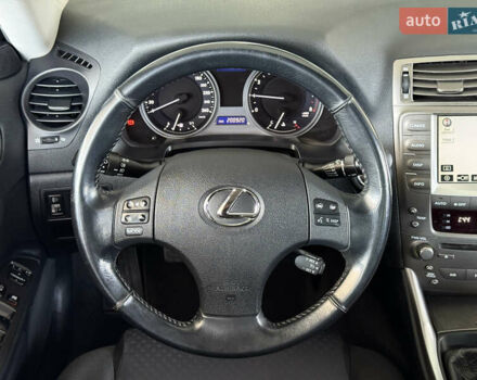 Серый Лексус ИС, объемом двигателя 2.5 л и пробегом 200 тыс. км за 8000 $, фото 16 на Automoto.ua