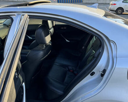 Лексус ИС 2007 в Киеве на Automoto.ua Серый Лексус ИС, объемом двигателя 2.5 л и пробегом 285 тыс. км за 9500 $, фото 18 на Automoto.ua