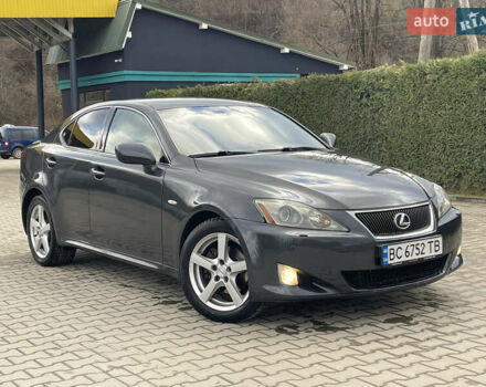 Сірий Лексус ІС, об'ємом двигуна 2.23 л та пробігом 308 тис. км за 6900 $, фото 8 на Automoto.ua