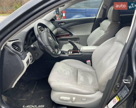Сірий Лексус ІС, об'ємом двигуна 2.23 л та пробігом 308 тис. км за 6900 $, фото 63 на Automoto.ua
