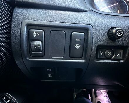 Серый Лексус ИС, объемом двигателя 2.2 л и пробегом 300 тыс. км за 3850 $, фото 11 на Automoto.ua