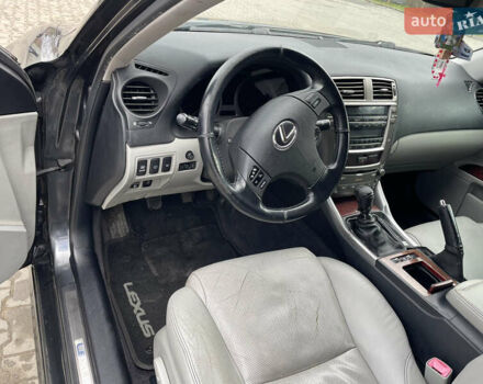 Серый Лексус ИС, объемом двигателя 2.23 л и пробегом 307 тыс. км за 7000 $, фото 58 на Automoto.ua