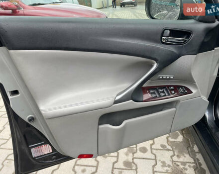 Серый Лексус ИС, объемом двигателя 2.23 л и пробегом 307 тыс. км за 7000 $, фото 59 на Automoto.ua