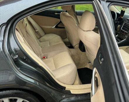 Сірий Лексус ІС, об'ємом двигуна 2.2 л та пробігом 250 тис. км за 3700 $, фото 10 на Automoto.ua