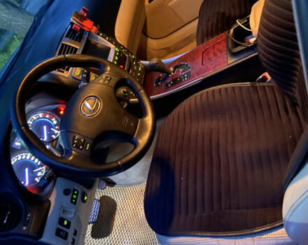 Серый Лексус ИС, объемом двигателя 3 л и пробегом 246 тыс. км за 10000 $, фото 12 на Automoto.ua