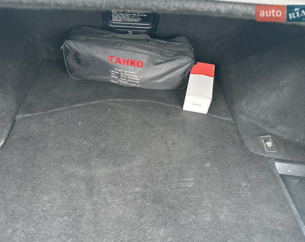 Сірий Лексус ІС, об'ємом двигуна 3 л та пробігом 166 тис. км за 10900 $, фото 7 на Automoto.ua