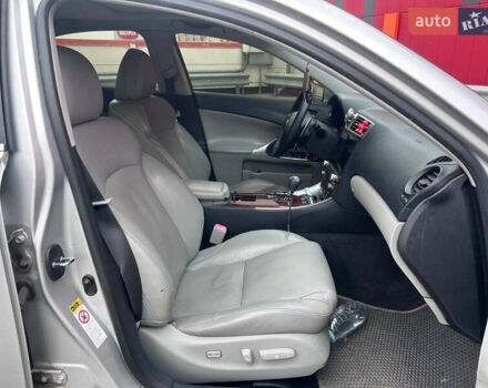 Сірий Лексус ІС, об'ємом двигуна 2.5 л та пробігом 203 тис. км за 11490 $, фото 9 на Automoto.ua