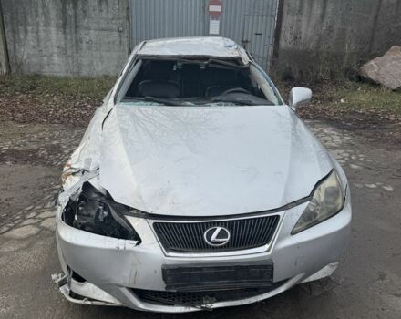 Серый Лексус ИС, объемом двигателя 2.2 л и пробегом 340 тыс. км за 2200 $, фото 2 на Automoto.ua