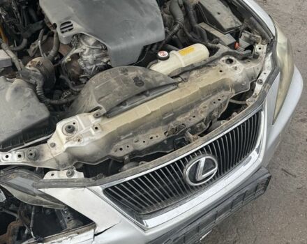 Серый Лексус ИС, объемом двигателя 2.2 л и пробегом 340 тыс. км за 2200 $, фото 7 на Automoto.ua