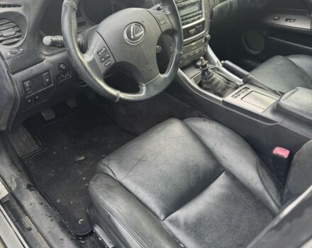 Серый Лексус ИС, объемом двигателя 2.2 л и пробегом 340 тыс. км за 2200 $, фото 6 на Automoto.ua
