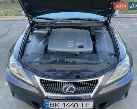 Сірий Лексус ІС, об'ємом двигуна 2.5 л та пробігом 251 тис. км за 12000 $, фото 23 на Automoto.ua