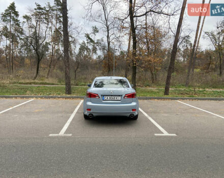 Серый Лексус ИС, объемом двигателя 2.5 л и пробегом 134 тыс. км за 12500 $, фото 6 на Automoto.ua