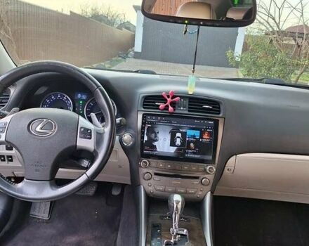 Серый Лексус ИС, объемом двигателя 2.5 л и пробегом 220 тыс. км за 11500 $, фото 1 на Automoto.ua