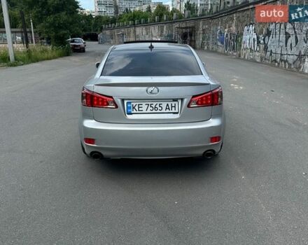 Сірий Лексус ІС, об'ємом двигуна 2.5 л та пробігом 256 тис. км за 8100 $, фото 12 на Automoto.ua
