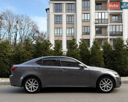 Серый Лексус ИС, объемом двигателя 2.5 л и пробегом 177 тыс. км за 12000 $, фото 7 на Automoto.ua