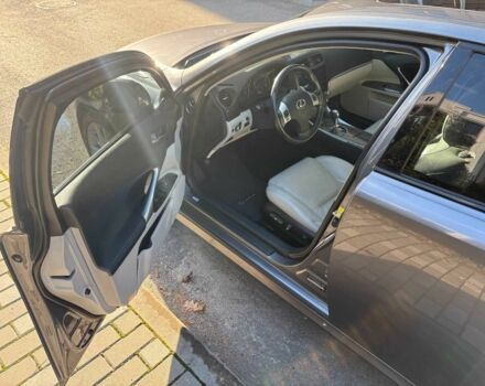 Серый Лексус ИС, объемом двигателя 2.5 л и пробегом 177 тыс. км за 13000 $, фото 16 на Automoto.ua