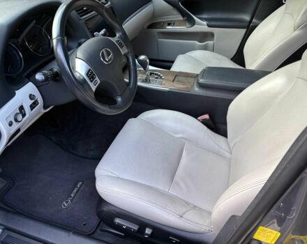 Серый Лексус ИС, объемом двигателя 2.5 л и пробегом 177 тыс. км за 13000 $, фото 11 на Automoto.ua
