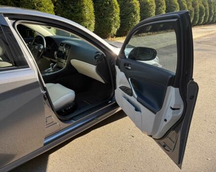 Серый Лексус ИС, объемом двигателя 2.5 л и пробегом 177 тыс. км за 13000 $, фото 18 на Automoto.ua