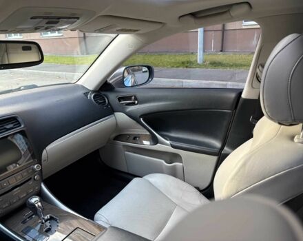 Серый Лексус ИС, объемом двигателя 2.5 л и пробегом 177 тыс. км за 13000 $, фото 10 на Automoto.ua