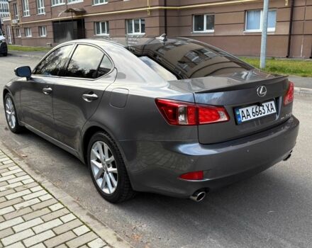 Серый Лексус ИС, объемом двигателя 2.5 л и пробегом 177 тыс. км за 13000 $, фото 4 на Automoto.ua