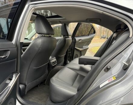 Сірий Лексус ІС, об'ємом двигуна 2.5 л та пробігом 218 тис. км за 14200 $, фото 20 на Automoto.ua