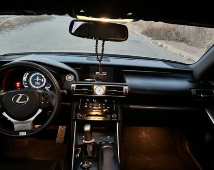 Сірий Лексус ІС, об'ємом двигуна 2.5 л та пробігом 225 тис. км за 15700 $, фото 8 на Automoto.ua