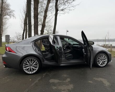 Сірий Лексус ІС, об'ємом двигуна 2.5 л та пробігом 218 тис. км за 14200 $, фото 12 на Automoto.ua