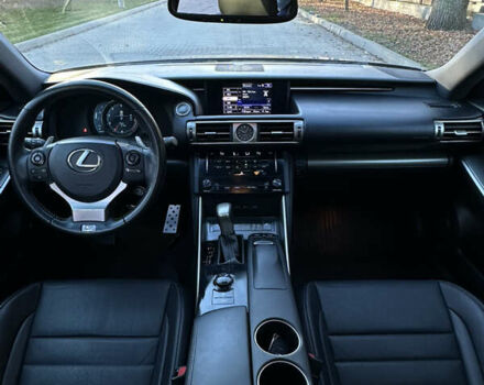 Сірий Лексус ІС, об'ємом двигуна 2.5 л та пробігом 190 тис. км за 15000 $, фото 45 на Automoto.ua