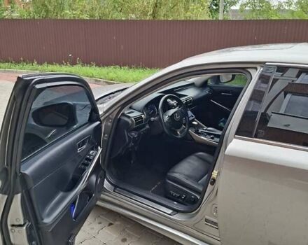 Серый Лексус ИС, объемом двигателя 2.5 л и пробегом 153 тыс. км за 17499 $, фото 7 на Automoto.ua