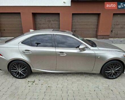 Серый Лексус ИС, объемом двигателя 2.5 л и пробегом 153 тыс. км за 17499 $, фото 4 на Automoto.ua