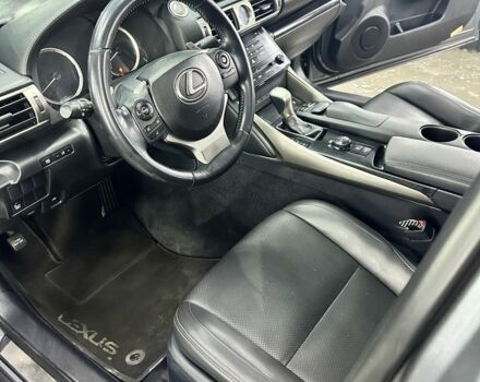 Сірий Лексус ІС, об'ємом двигуна 2.5 л та пробігом 218 тис. км за 14300 $, фото 6 на Automoto.ua