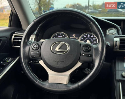Сірий Лексус ІС, об'ємом двигуна 2.5 л та пробігом 177 тис. км за 15990 $, фото 17 на Automoto.ua