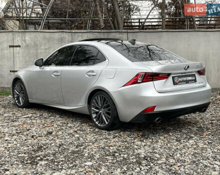 Сірий Лексус ІС, об'ємом двигуна 2.5 л та пробігом 177 тис. км за 15990 $, фото 5 на Automoto.ua