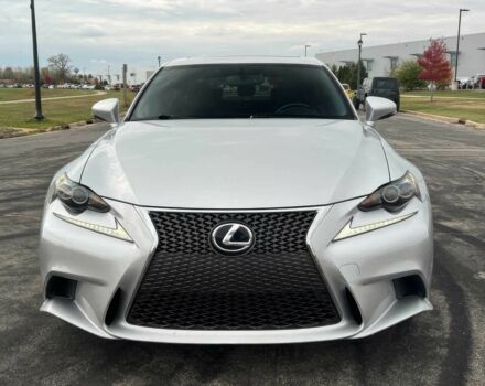 Серый Лексус ИС, объемом двигателя 3.5 л и пробегом 85 тыс. км за 4500 $, фото 1 на Automoto.ua