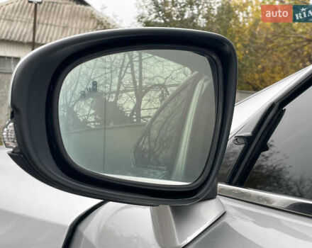 Сірий Лексус ІС, об'ємом двигуна 2.5 л та пробігом 177 тис. км за 15990 $, фото 11 на Automoto.ua