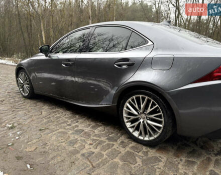 Серый Лексус ИС, объемом двигателя 2.5 л и пробегом 181 тыс. км за 17500 $, фото 3 на Automoto.ua